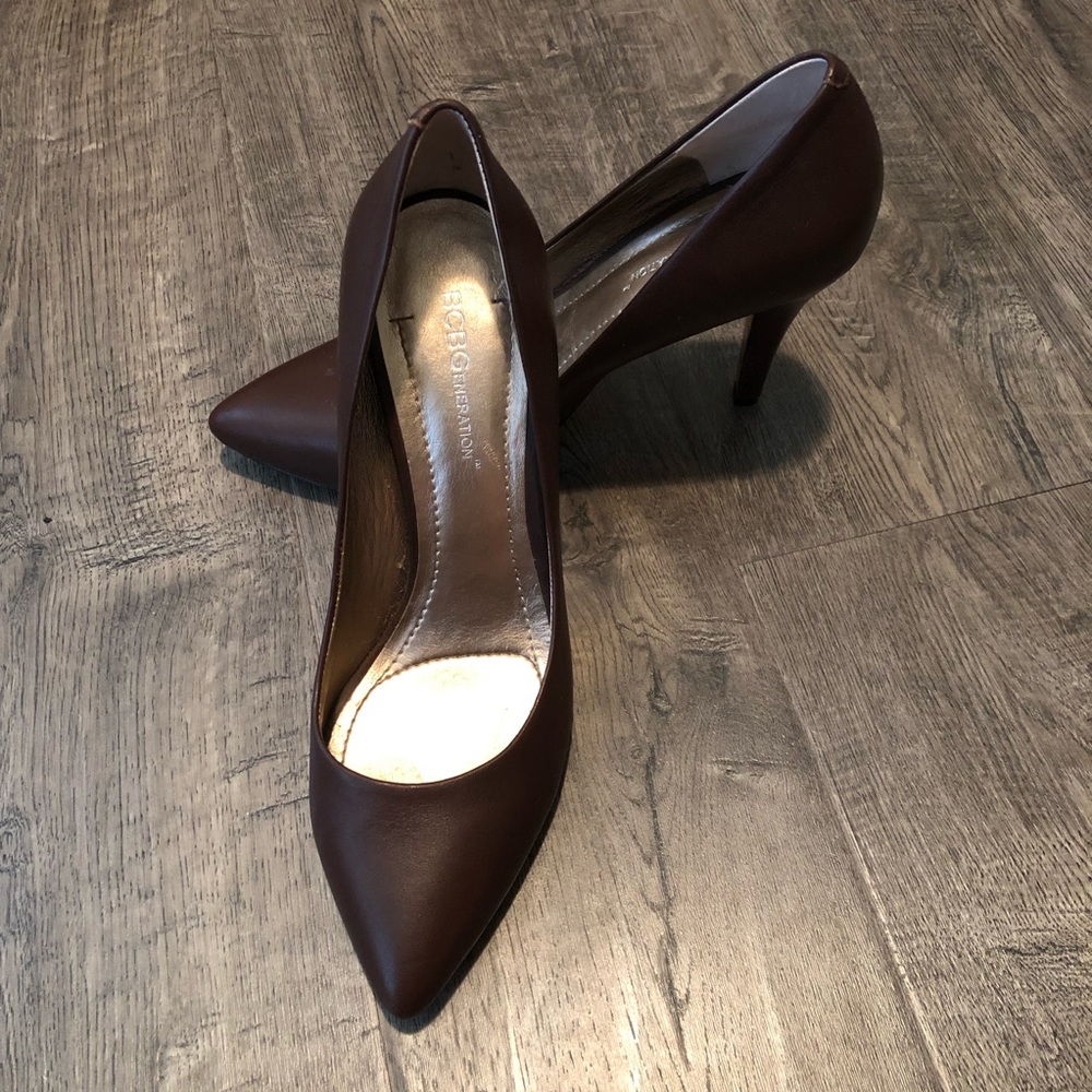 BCBG Cielo Leather Brown Pumps | 8B